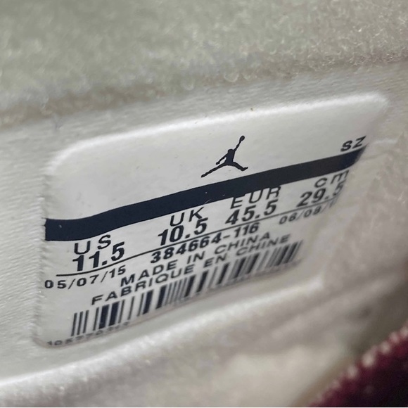 Air Jordan 6 Retro 'Maroon' (2015)

Size 11.5 - Picture 6 of 9